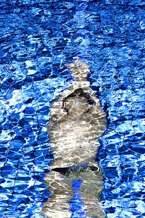 トランポリンを販売している企業